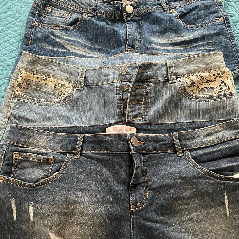 Juniors denim shorts bundle size 17